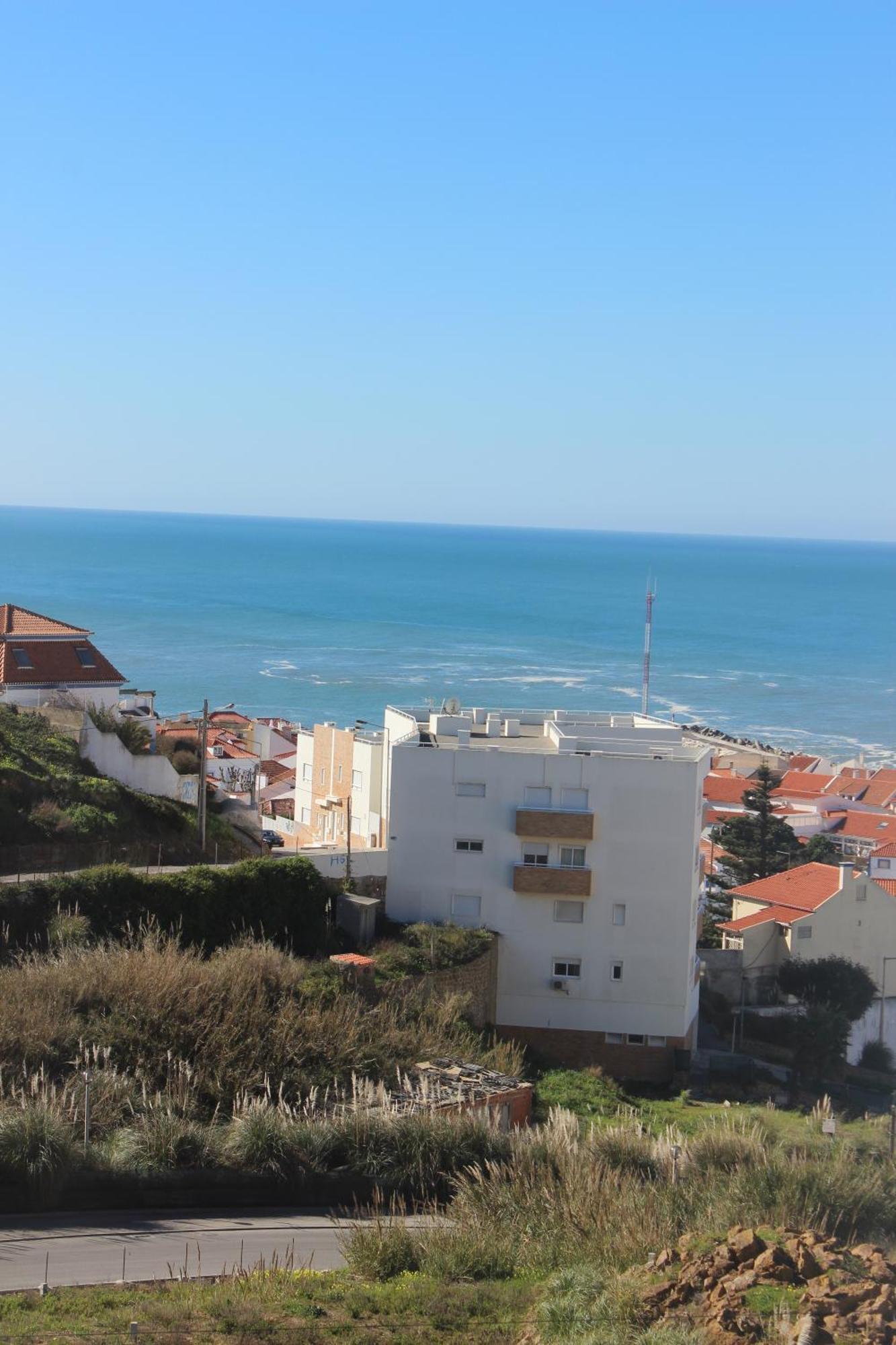 Ericeira Chill Hill Hostel & Private Rooms - Peach Garden Quarto foto