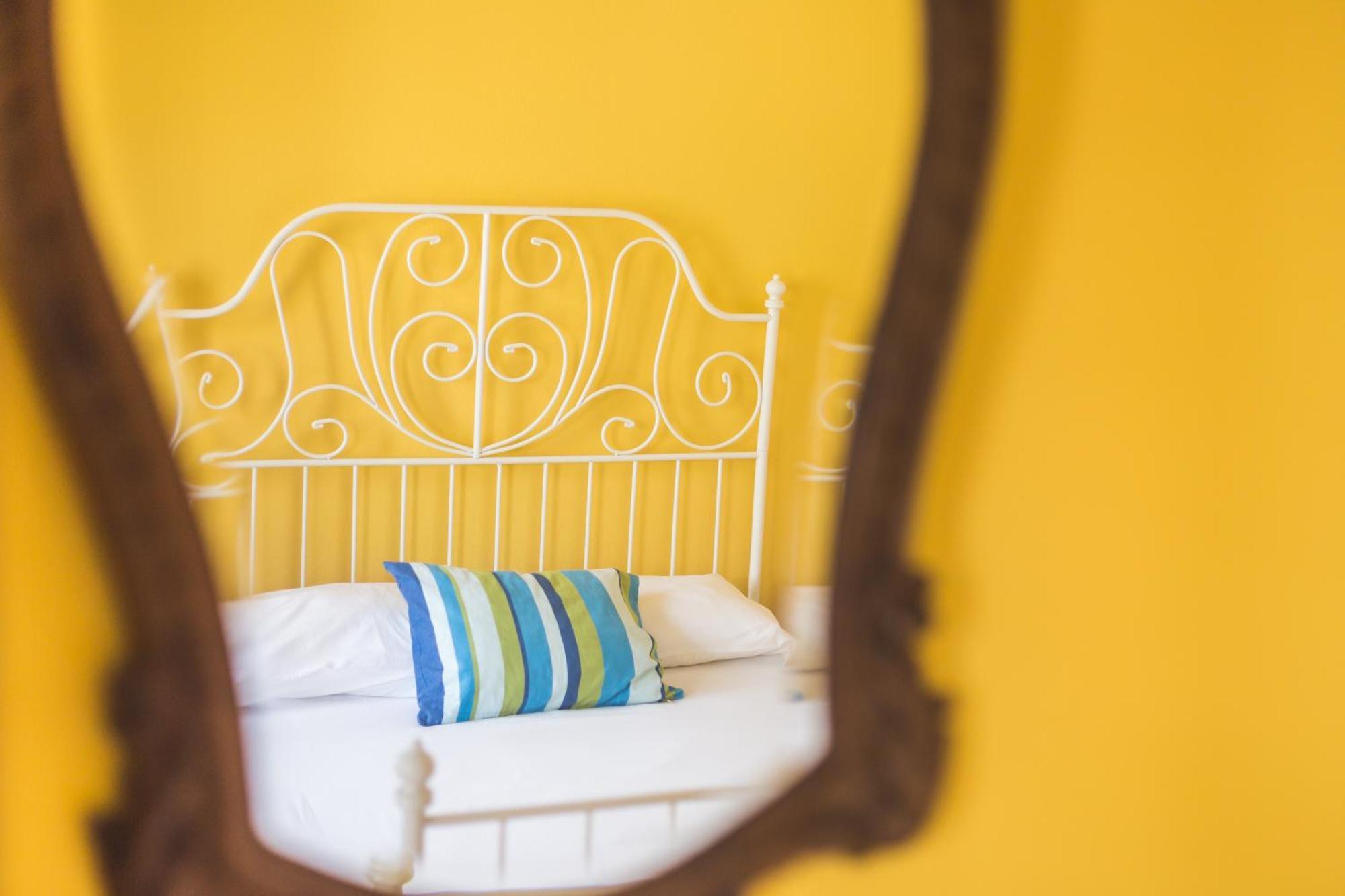 Ericeira Chill Hill Hostel & Private Rooms - Peach Garden Quarto foto