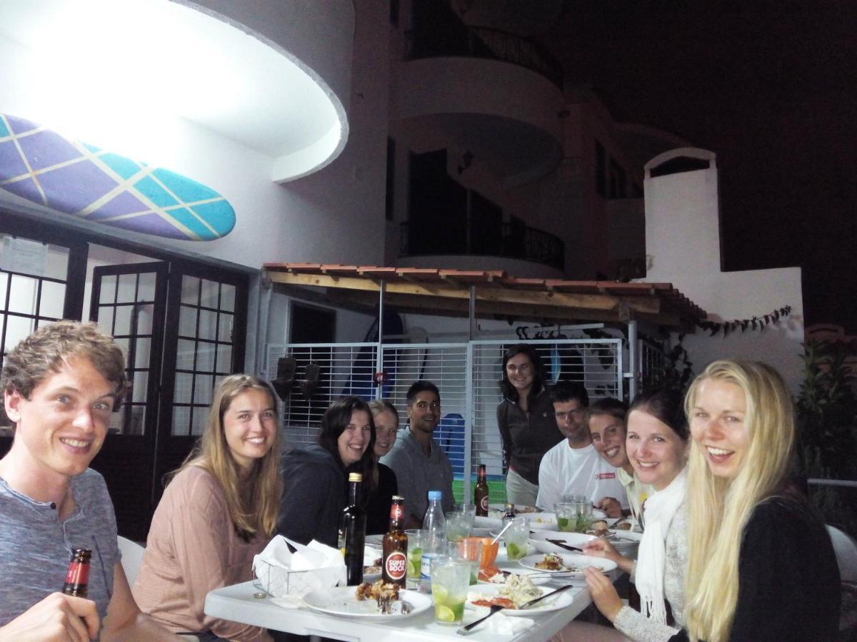 Ericeira Chill Hill Hostel & Private Rooms - Peach Garden Exterior foto